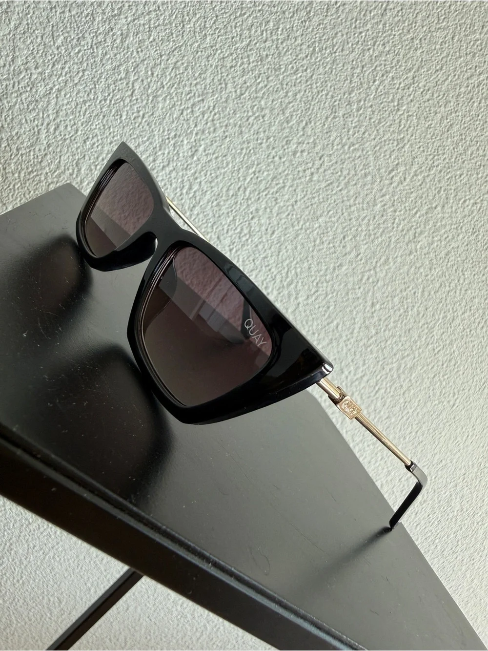Quay Australia Black Cat-Eye Sunglasses with Gold Temples - Picture 1 of 4